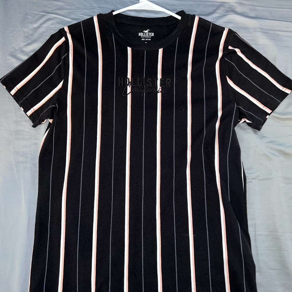 Hollister shirt